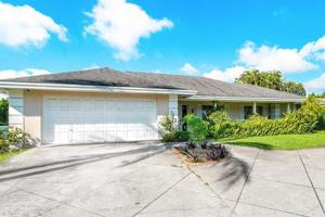 225 Golfview Drive