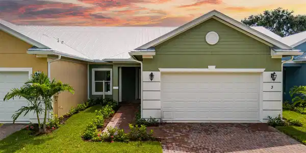 1805 Bridgepointe Circle