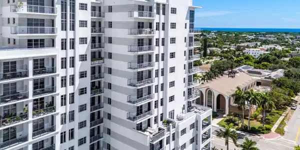 Image 2: 030-155EastBocaRatonRoad-701-BocaRaton-F