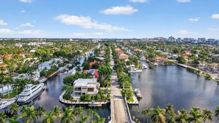 1 Royal Palm Dr