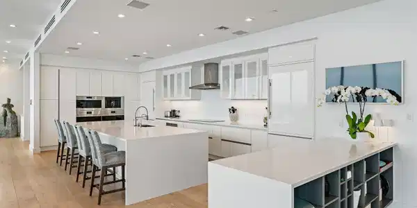Image 2: Kitchen
