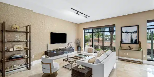 Image 3: 001-200EastPalmettoParkRoad-22-BocaRaton