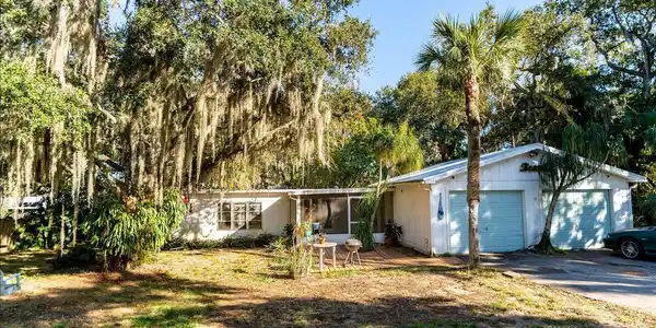 4106 N Us Highway 1