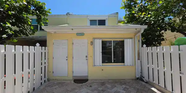 2805 N Highway A1a