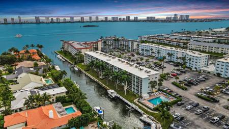 109 Paradise Harbour Boulevard
