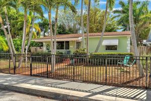 418 N Palmway