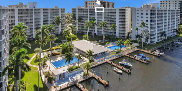 3300 S Ocean Boulevard