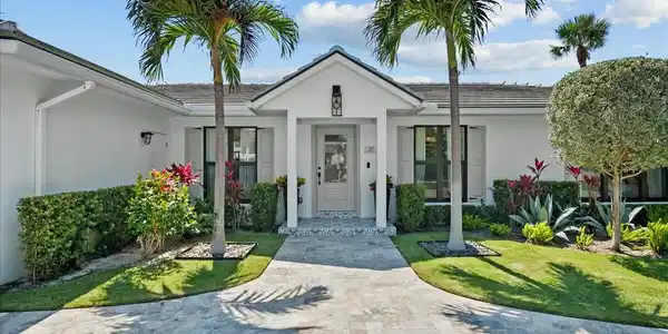 27 Ocean Drive
