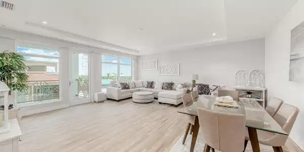 Image 4: 41 SW Seminole Street 410 5