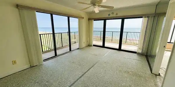 Image 4: Living Room 3