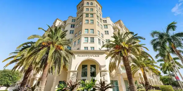 99 SE Mizner Boulevard