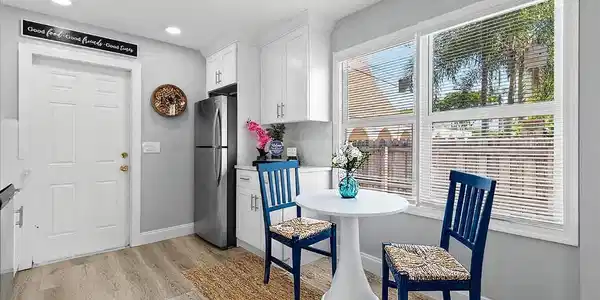 119 S Ocean Breeze