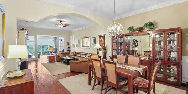 Image 2: Curved archways were added between living/dining a