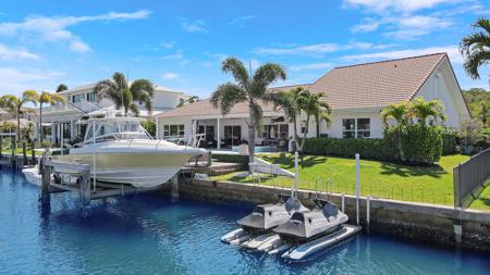 9139 SE Hawksbill Way