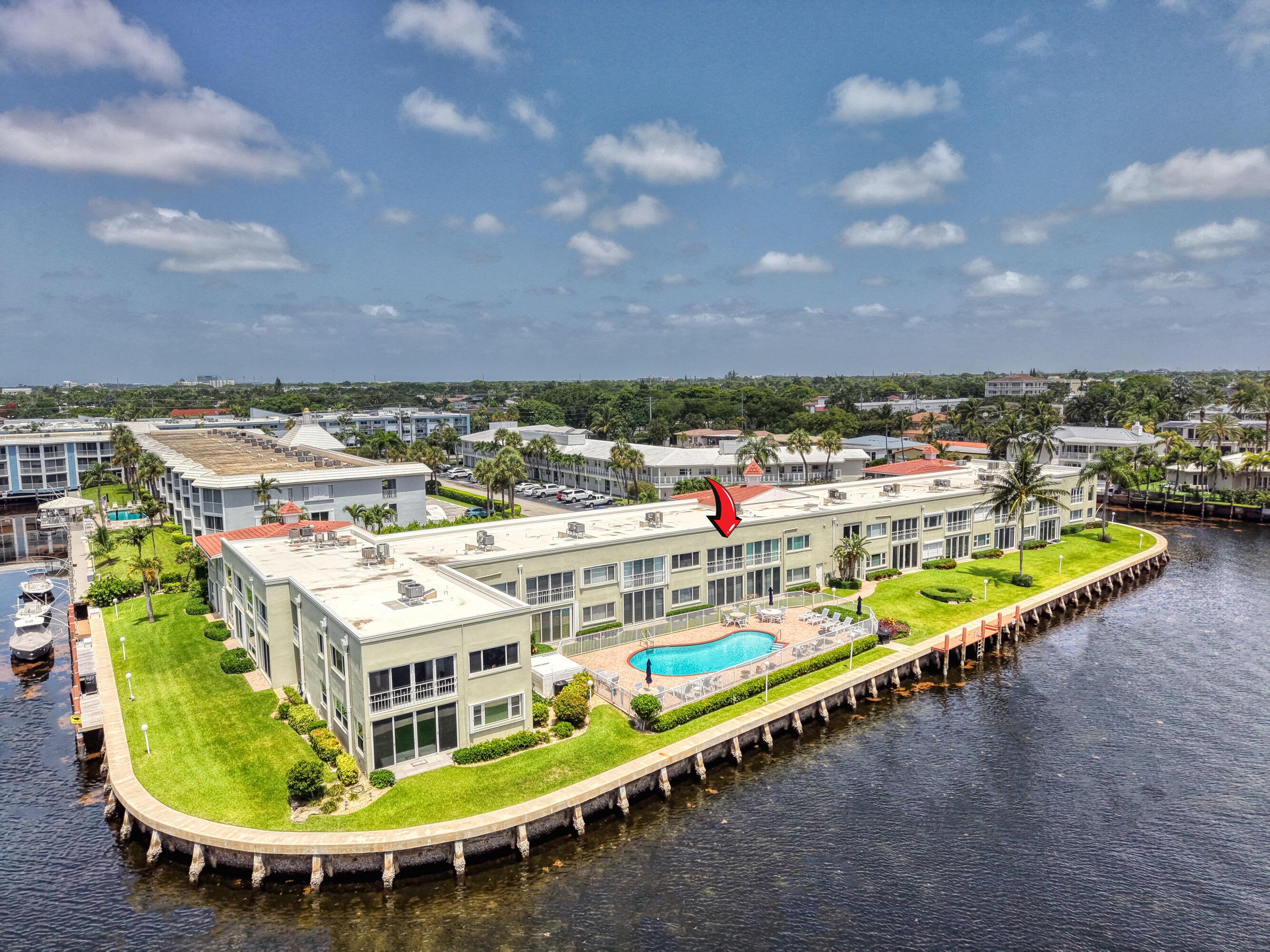 Image 4: WNW aerial