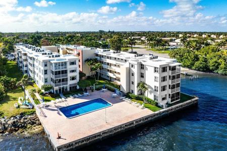 1810 New Palm Way
