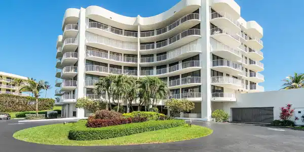 Image 2: 002-3360SouthOceanBoulevard-6C-PalmBeach