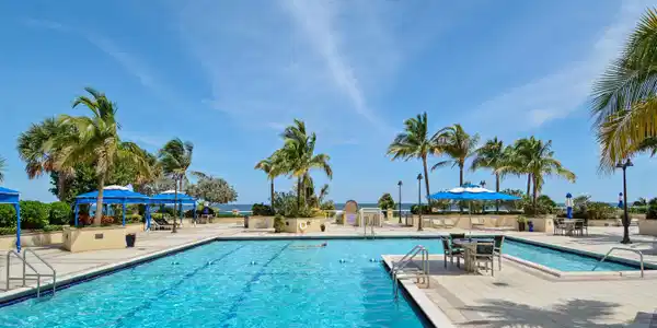 Image 2: Beachfront pool