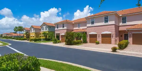 1189 Normandie Way