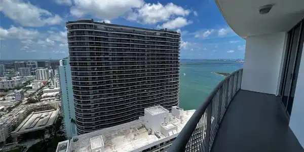 1750 N Bayshore Drive