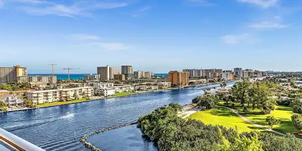 2880 NE 14th Street Causeway