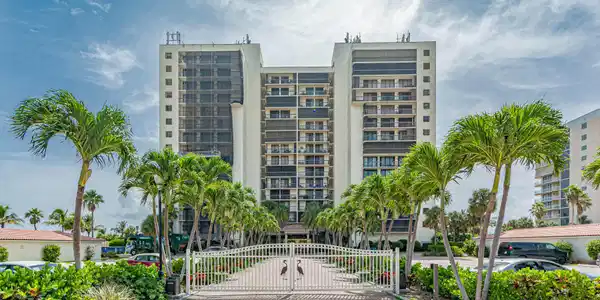 3100 N Highway A1a