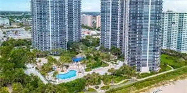 3200 N Ocean Blvd