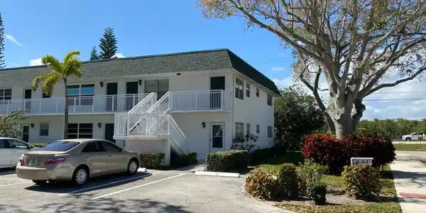 2800 Indian River Boulevard