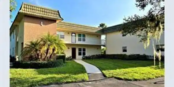 4 Vista Gardens Trail