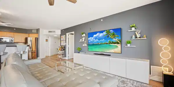 Image 3: 8-web-or-mls-2001-n-ocean-blvd-304