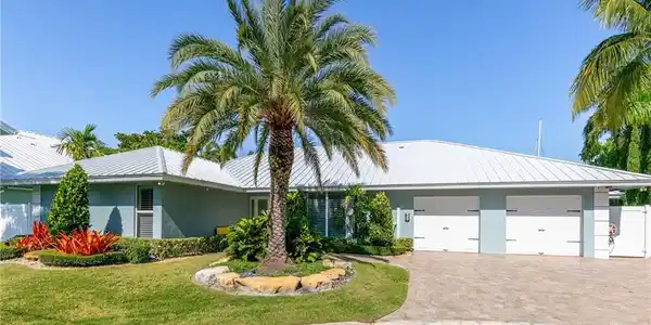 609 1st Key Dr