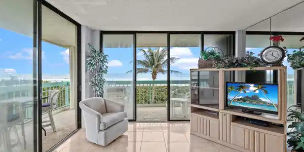 9940 S Ocean Drive