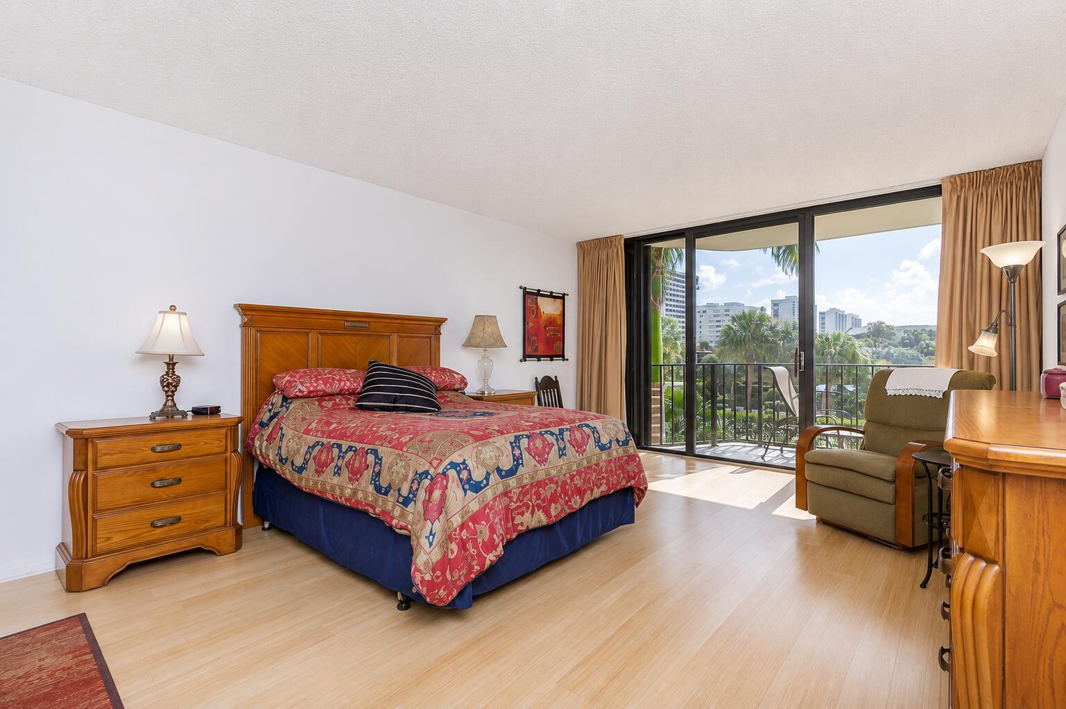 Image 3: master bedroom