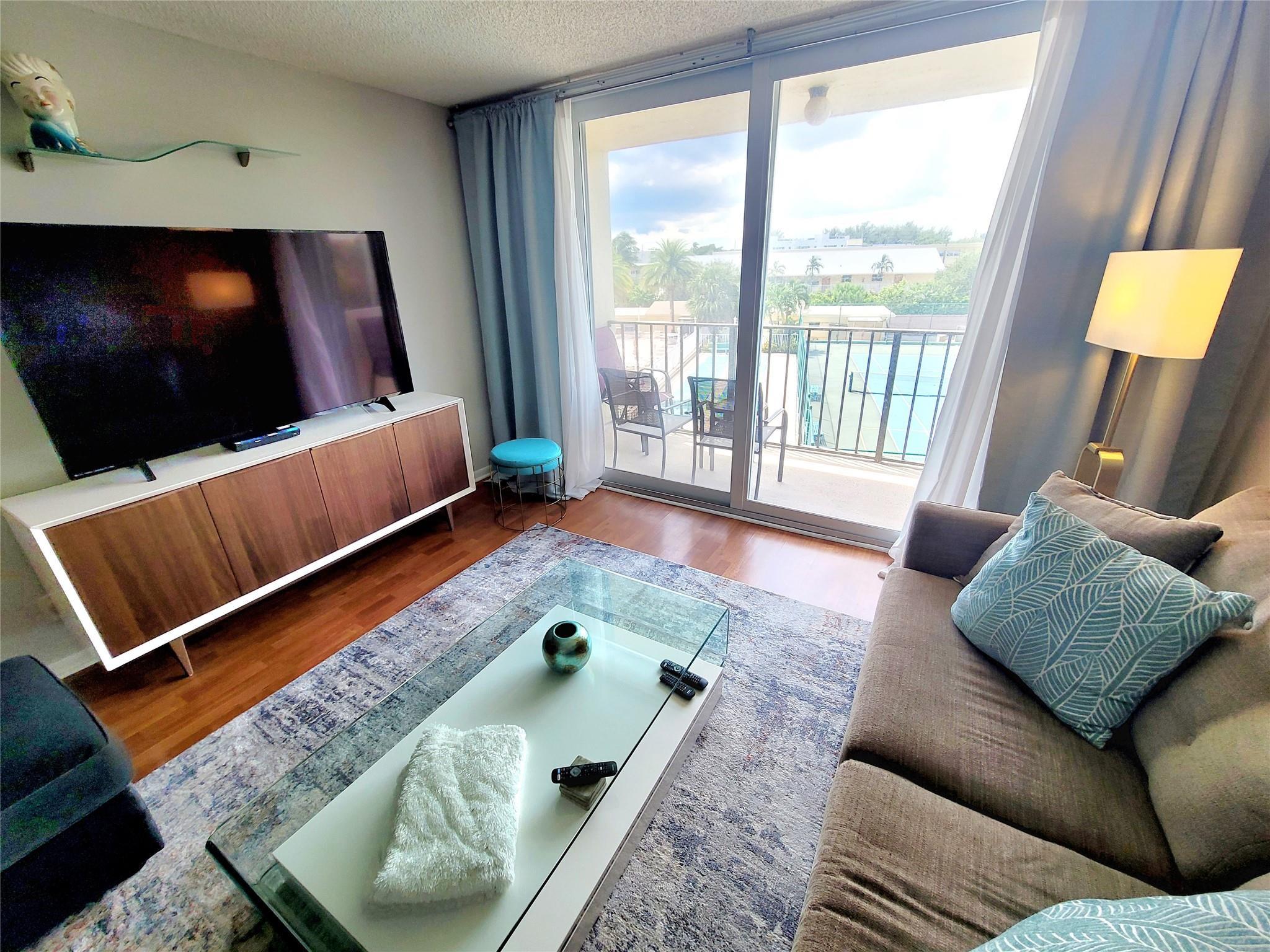 Image 4: NEWER FURNITURE