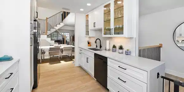 1194 Hillsboro Mile