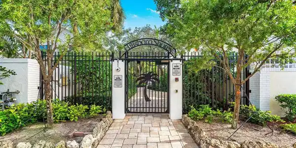 Image 3: Gate for Beach Access