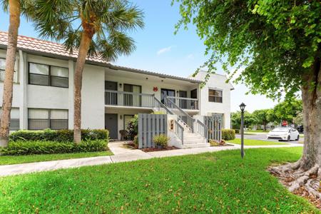 105 Tropic Isle Drive