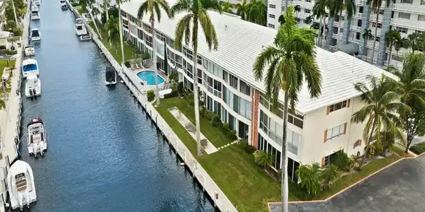3051 NE 47th Ct