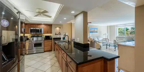 1150 HILLSBORO MILE
