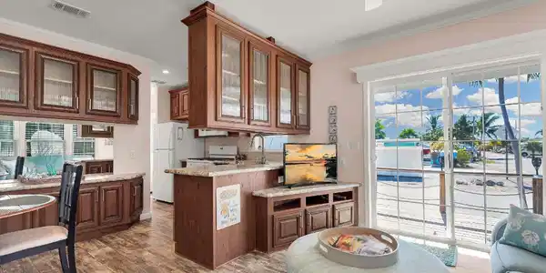 Image 3: Living - Dining-Kitchen