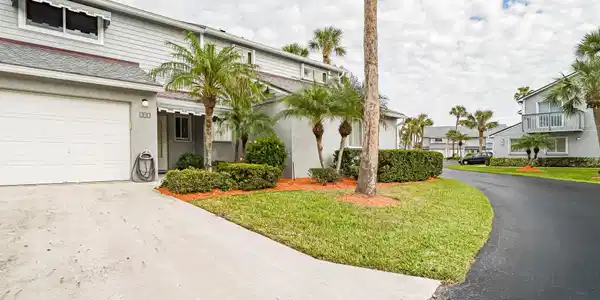 4949 N Highway A1a