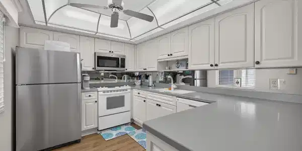 Image 4: 12-web-or-mls-3A5A9501