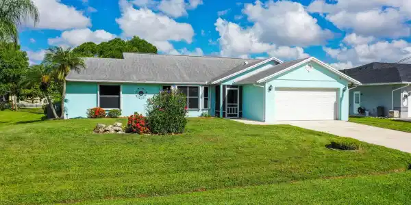 560 SE Nome Drive