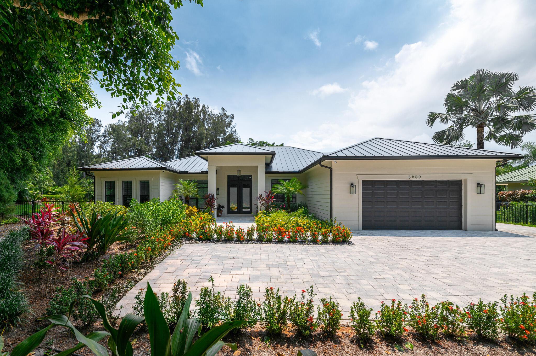 Image 2: 3800 SE Bent Banyan Way, Stuart, FL 3499