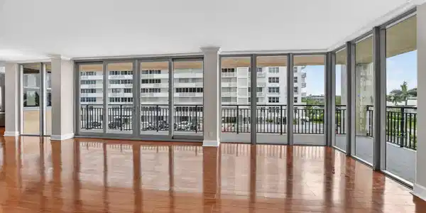 Image 2: Living Room/Dining Area