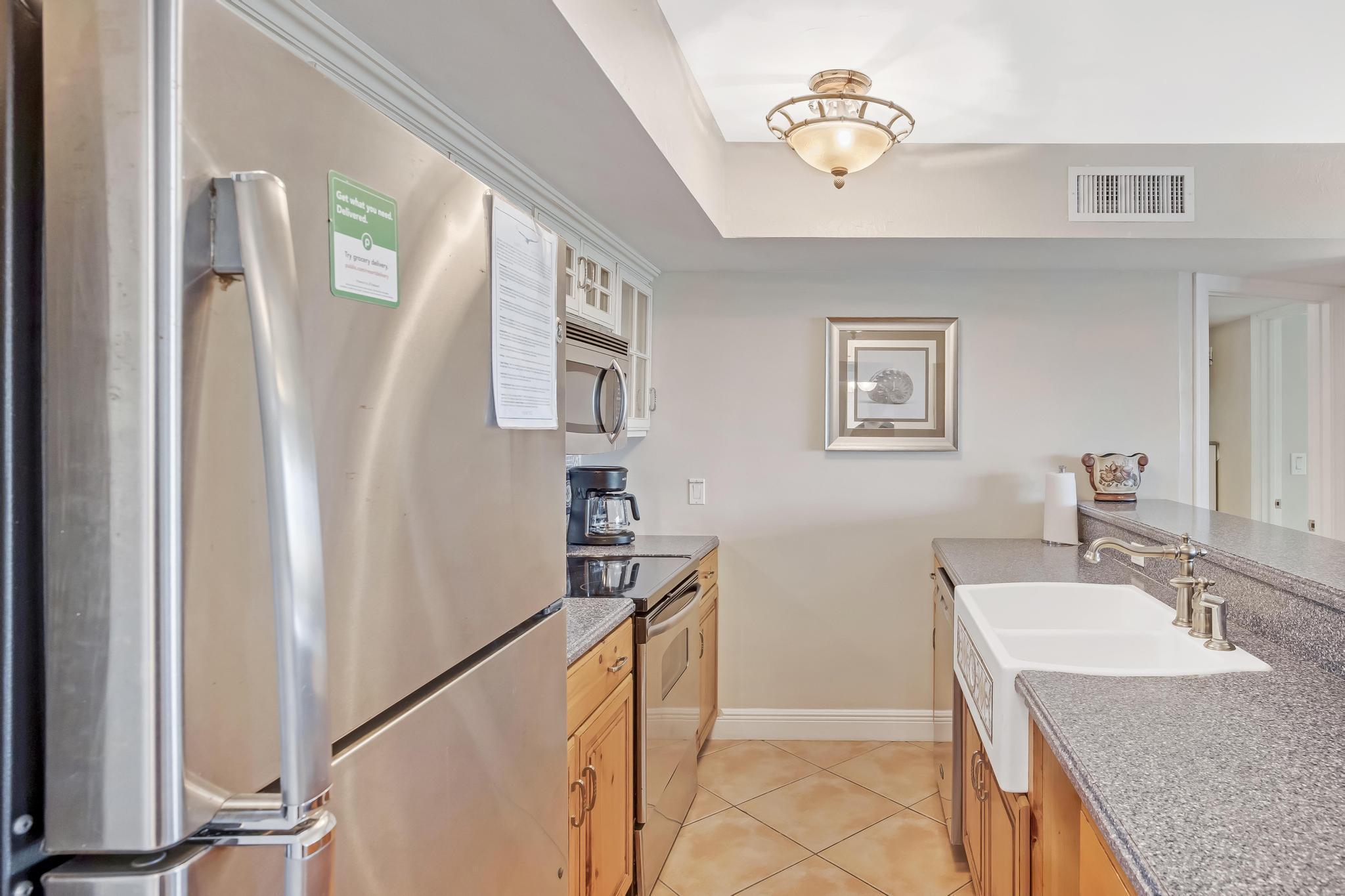 Image 2: Kitchen