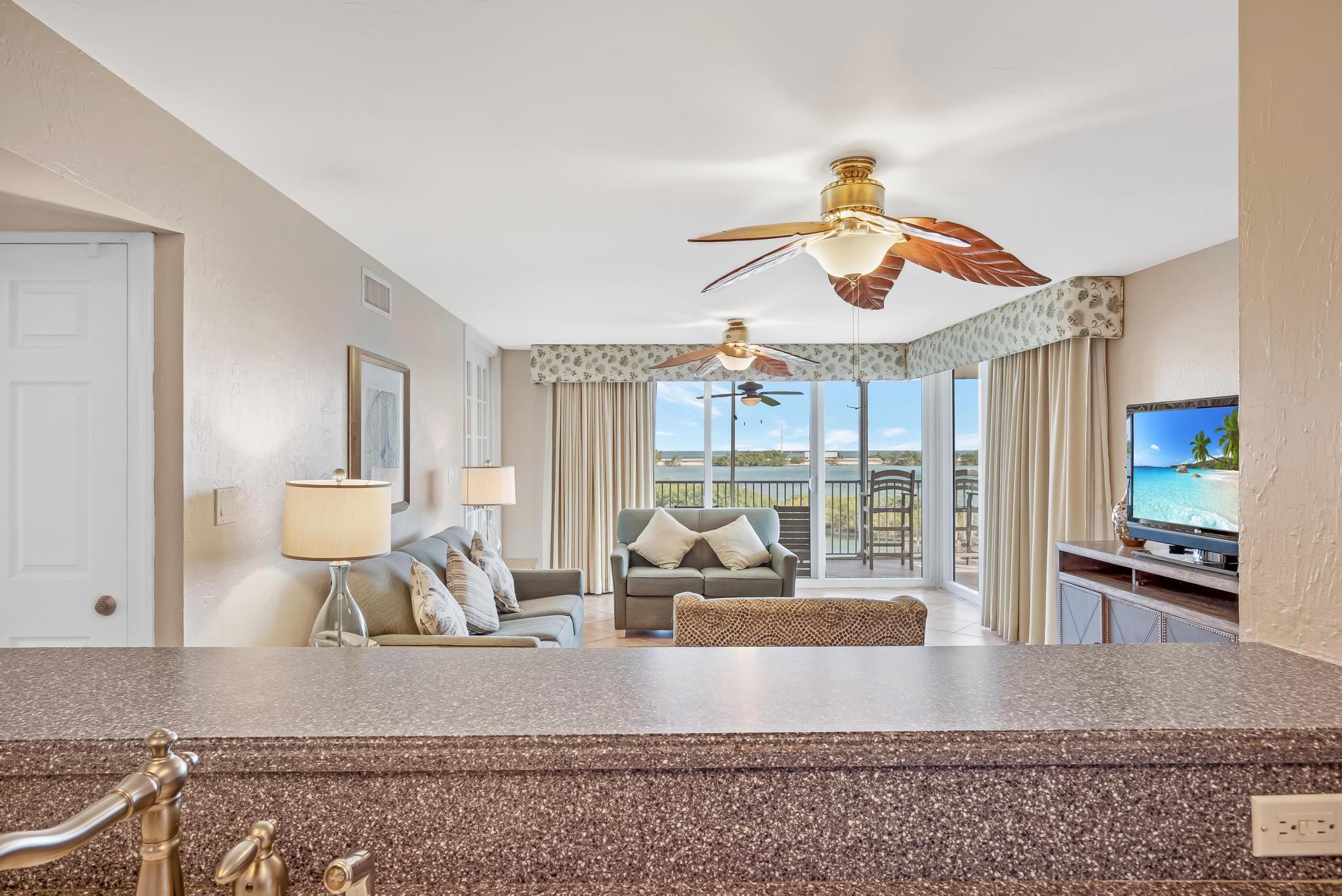 Image 3: Looking into living area
