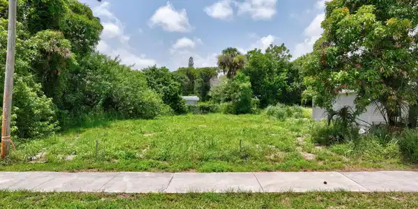 Image 4: 4-web-or-mls-DJI_20260620045745_0006_D_0