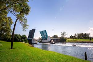 304 Golfview Ph6 Road