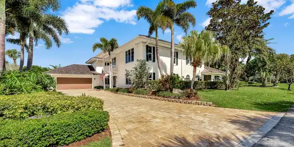 226 Egret Ln